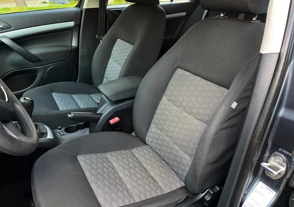 Skoda Octavia cena 18777 przebieg: 251214, rok produkcji 2010 z Kielce małe 172